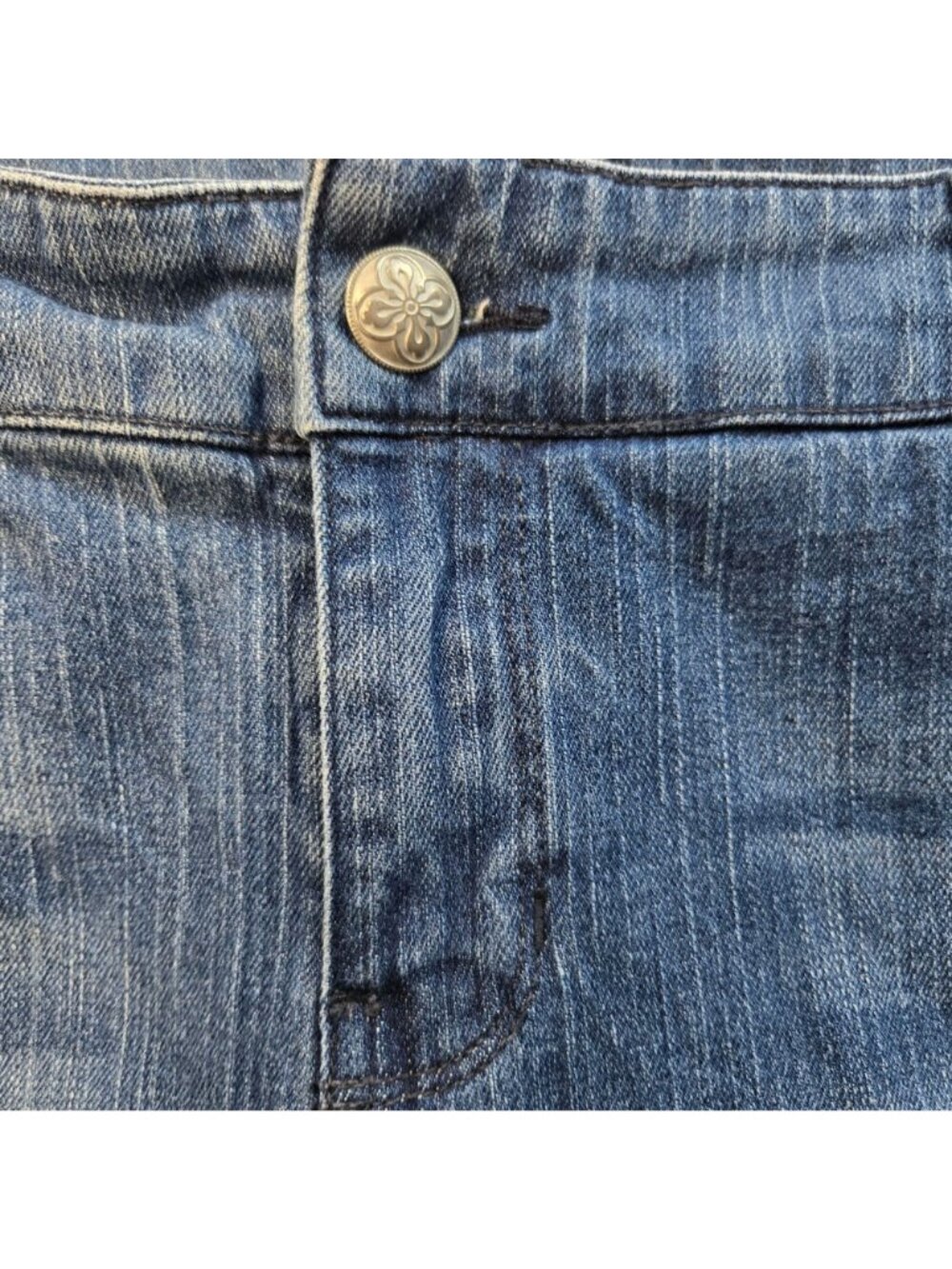 Lane Bryant Womens Embroidered Denim Jeans Distressed Medium Wash Size 20 Averag - Picture 6 of 16
